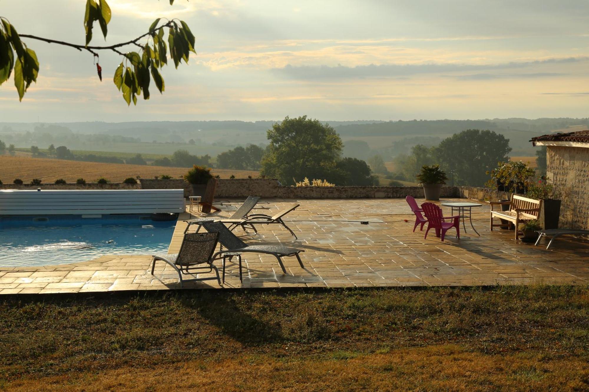 French Farmhouse Retreat With Pool & Superb Views. Blanzac  Exterior foto